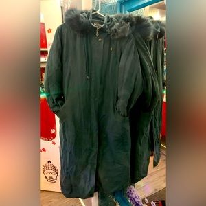 Size M Real DOWN FEATHER & Fox fur.. Extremely warm trench coat jacket..